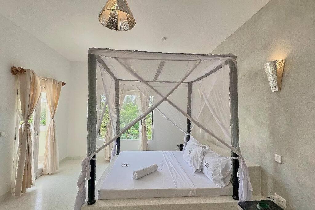 White Villa - Paparemo Beach Watamu Eksteriør bilde
