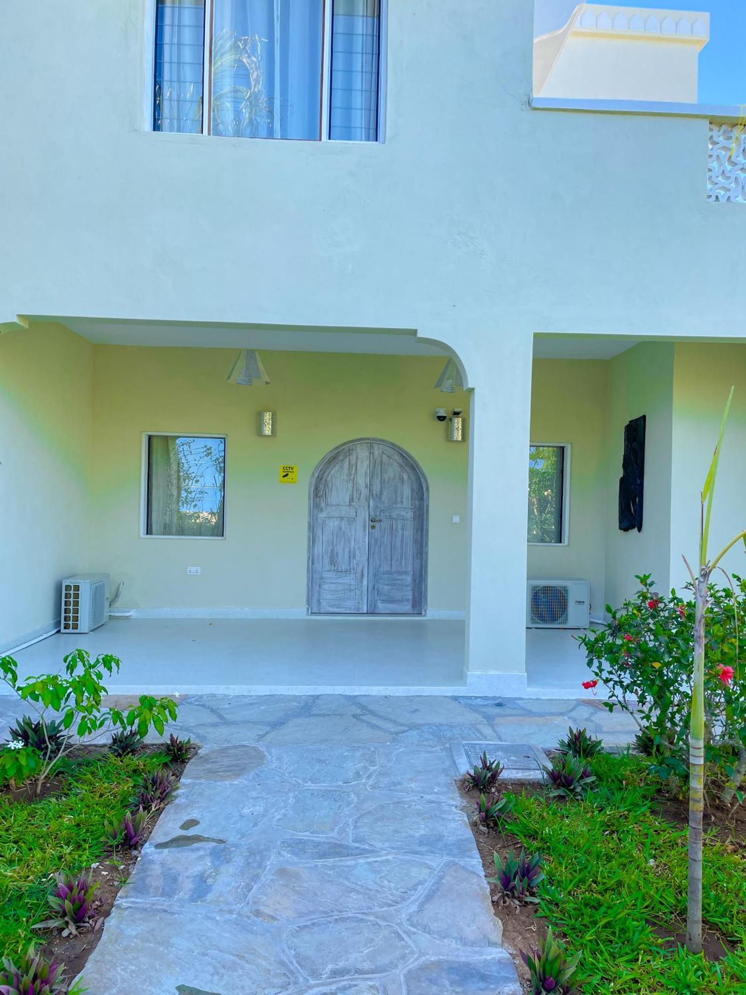 White Villa - Paparemo Beach Watamu Eksteriør bilde